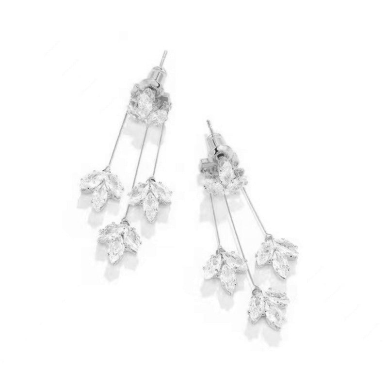 Fashion Maple Leaf Earrings