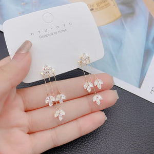 Fashion Maple Leaf Earrings